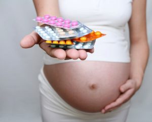 4 ужасных факта о беременности и родах